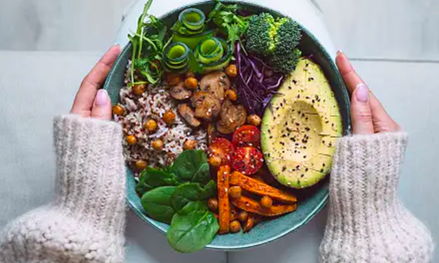 Diet Mediterania Efektif Tingkatkan Fokus Di Era Kerja Hybrid