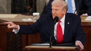 Trump Umumkan Serangan Besar Untuk Hancurkan Rudal Iran