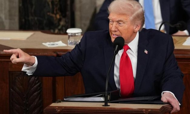 Trump Umumkan Serangan Besar Untuk Hancurkan Rudal Iran