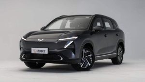 Wuling Pamer SUV Futuristik Berbasis Starlight S