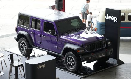 Jeep Wrangler & Gladiator 2026 Resmi Mengaspal Di Indonesia