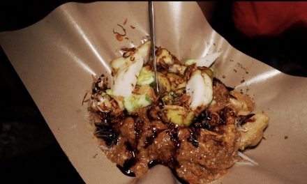 Ketoprak Markotop Tanjung Duren Destinasi Wajib Pecinta Kuliner