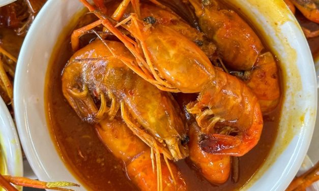 Gulai Belacan Riau: Udang Segar Dengan Kuah Santan Dan Terasi