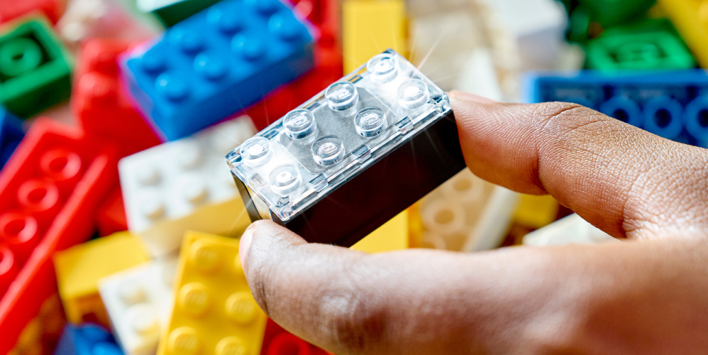 Lego Rilis Smart Bricks, Balok Pintar Berlampu Dan Bersuara!