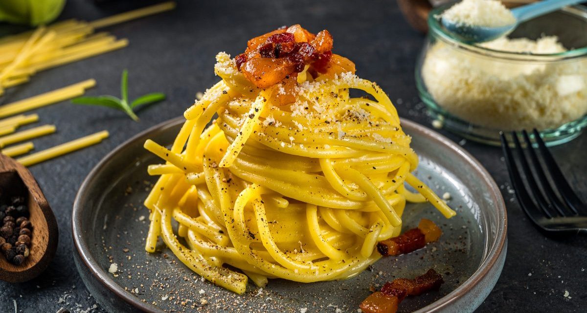 Carbonara Autentik Roma: Alasan Krim Dianggap Kesalahan Besar
