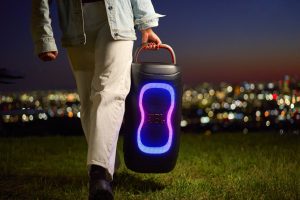 JBL PartyBox Club 130 Dirumorkan Bawa Sinkronisasi Musik Pintar