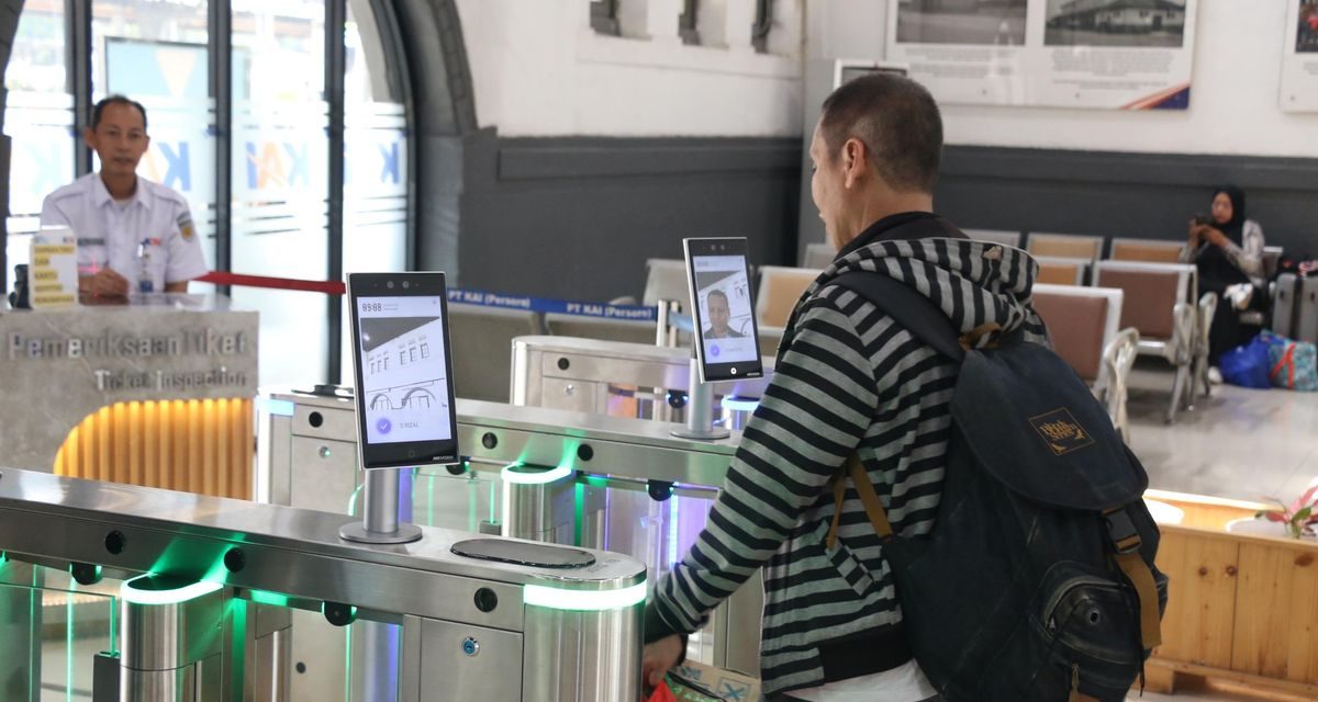 PT KAI Resmi Terapkan Sistem Face Recognition Di Stasiun KRL