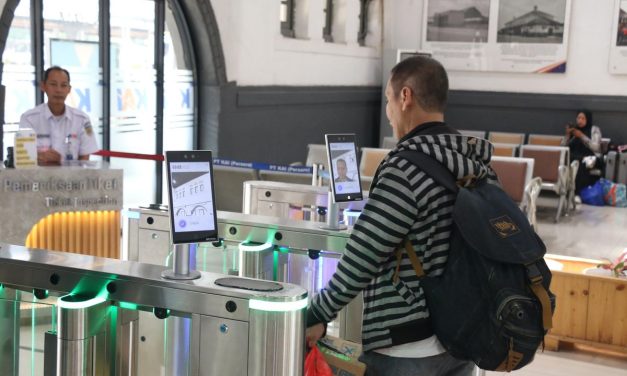 PT KAI Resmi Terapkan Sistem Face Recognition Di Stasiun KRL
