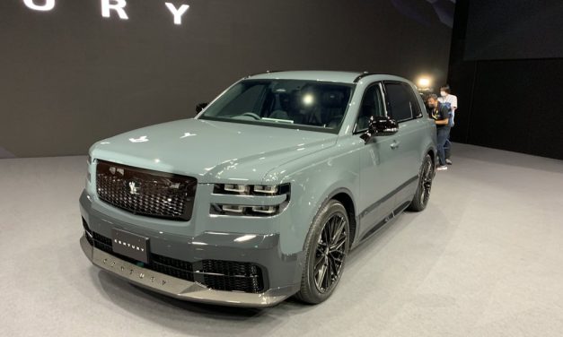 Spesifikasi Toyota Century SUV Atap Terbuka Yang Rilis Terbatas