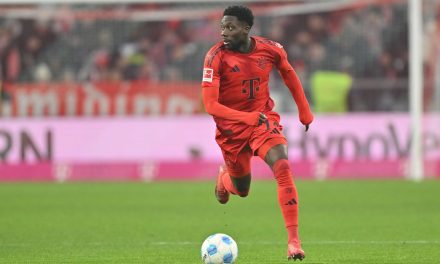 Alphonso Davies Tegaskan Komitmen Penuh Di Bayern Munchen