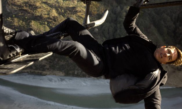 Tom Cruise Rampungkan Aksi Stunt Ekstrem Tanpa Pengganti