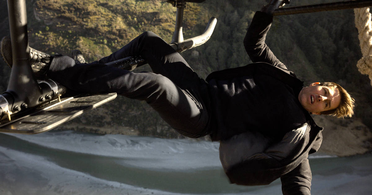 Tom Cruise Rampungkan Aksi Stunt Ekstrem Tanpa Pengganti